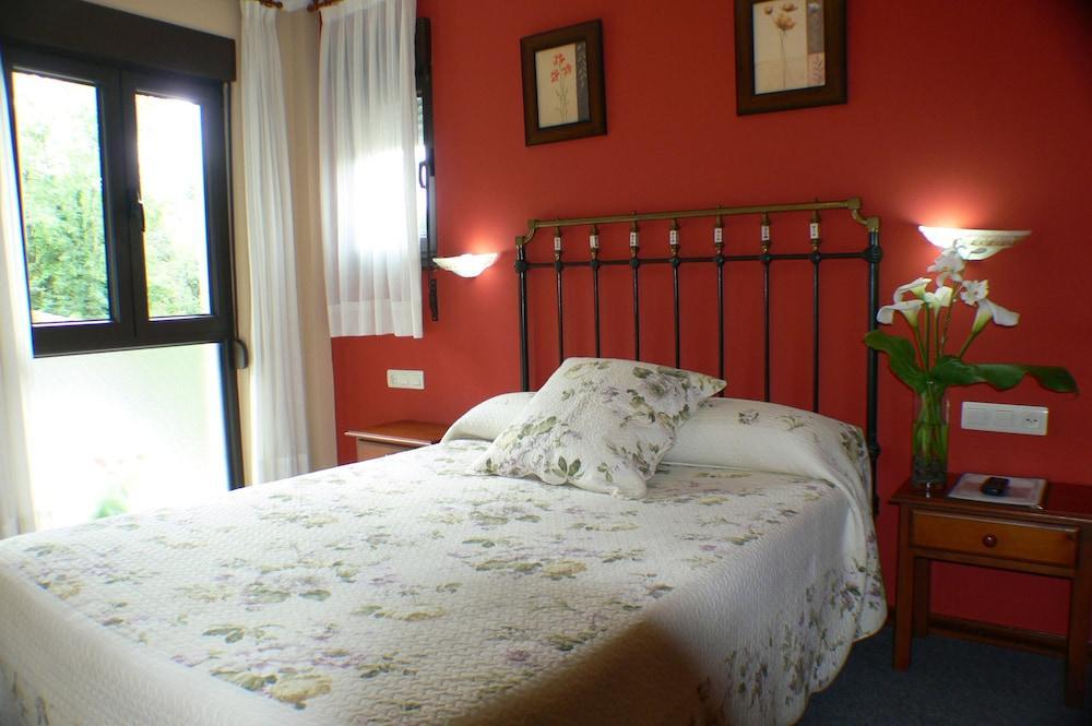 La Casona De Cardes Hotel Onís Eksteriør billede