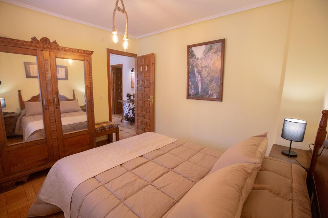 La Casona De Cardes Hotel Onís Eksteriør billede