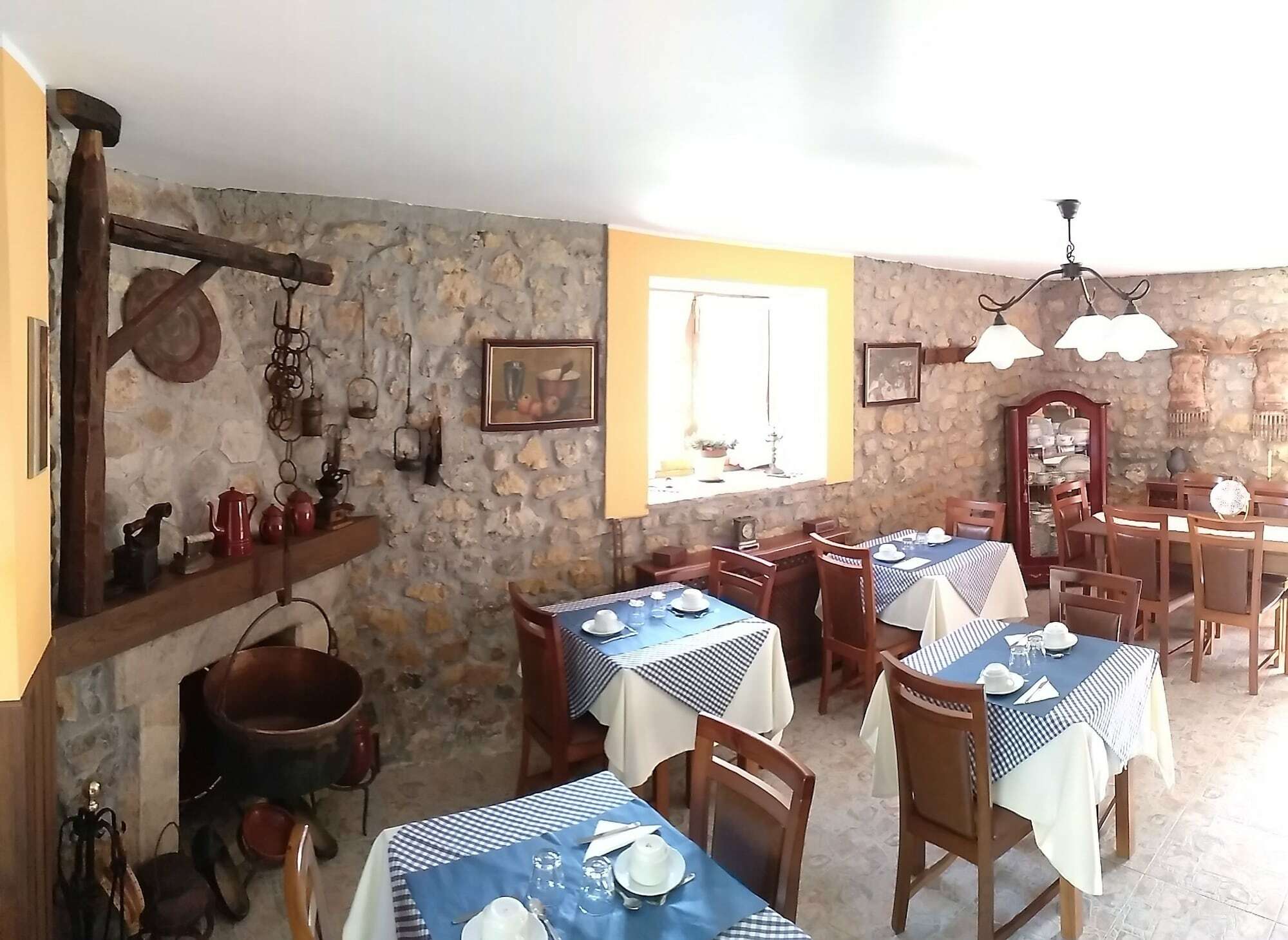 La Casona De Cardes Hotel Onís Eksteriør billede